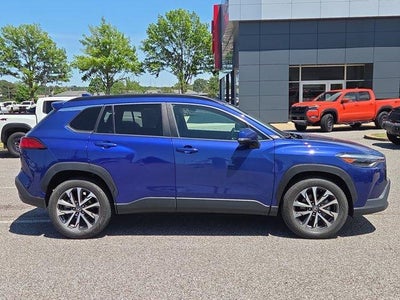2023 Toyota Corolla Cross XLE 2WD (Natl)