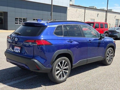 2023 Toyota Corolla Cross XLE 2WD (Natl)