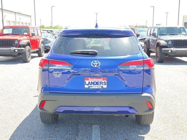 2023 Toyota Corolla Cross XLE 2WD (Natl)