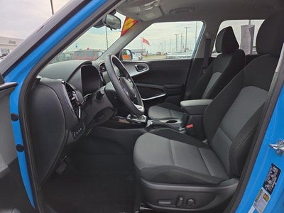 2023 Kia Soul S IVT