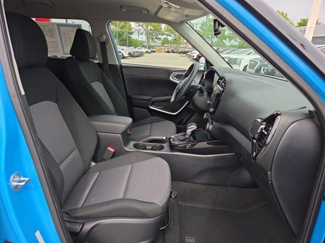 2023 Kia Soul S IVT