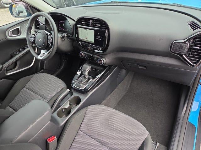 2023 Kia Soul S IVT
