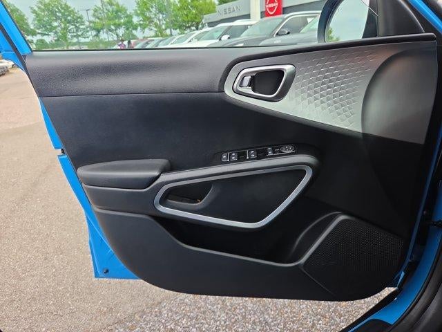 2023 Kia Soul S IVT