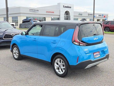 2023 Kia Soul S IVT