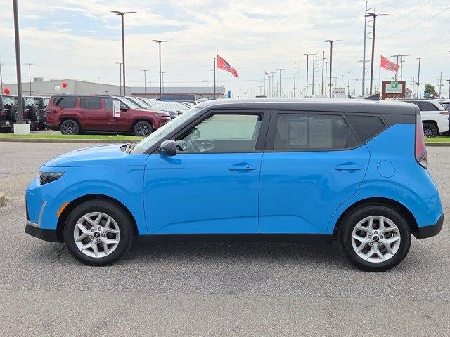 2023 Kia Soul S IVT