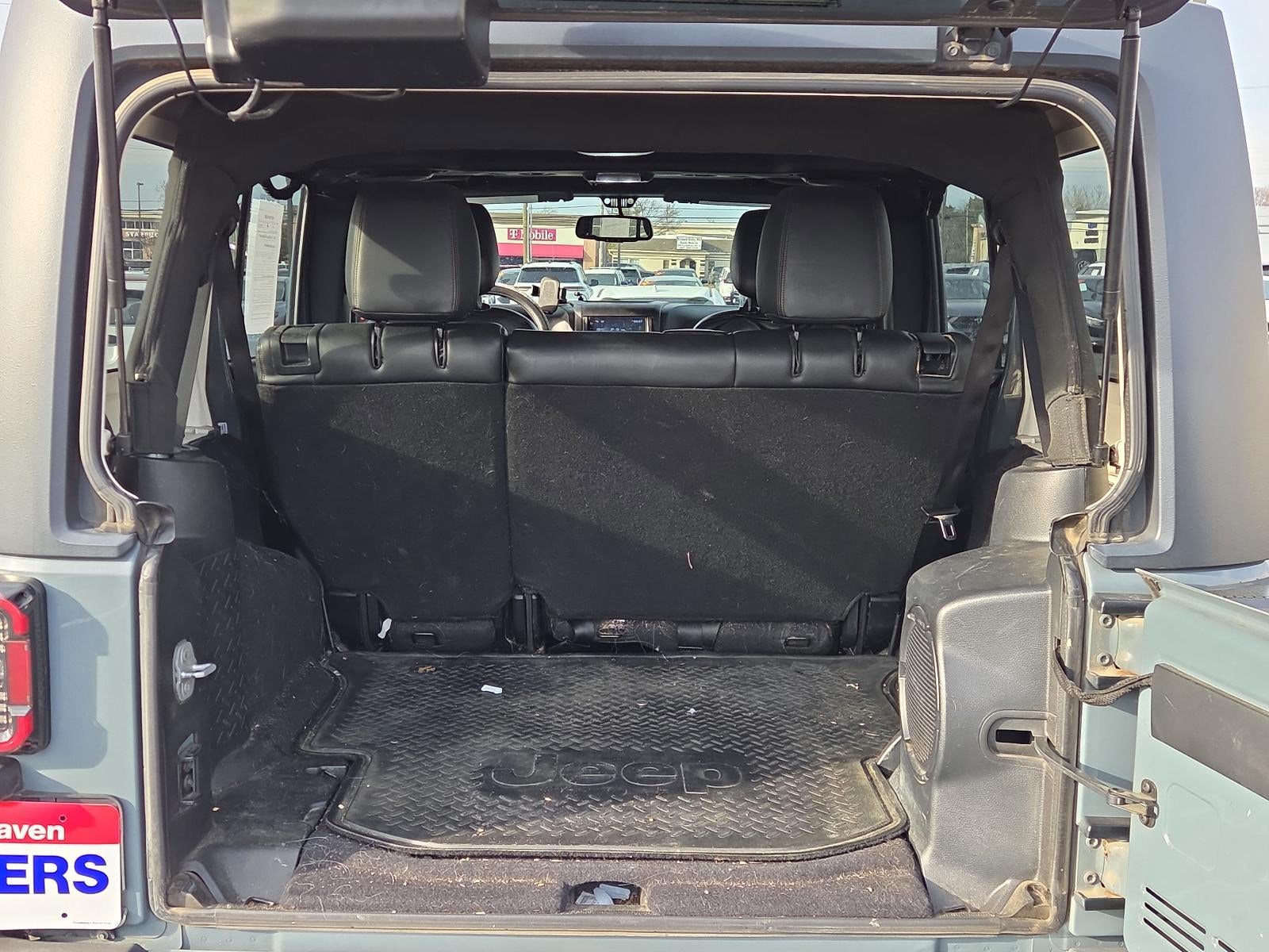 2014 Jeep Wrangler Unlimited 4WD 4dr Sahara