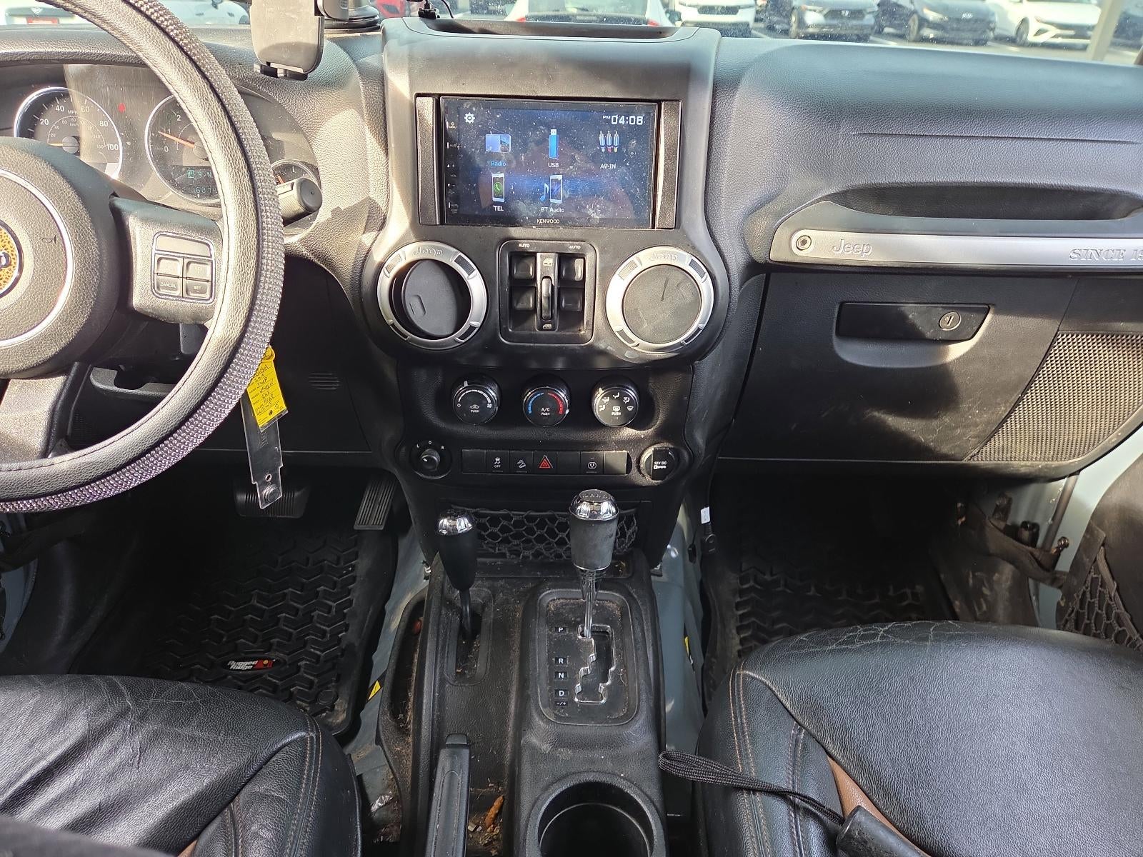 2014 Jeep Wrangler Unlimited 4WD 4dr Sahara