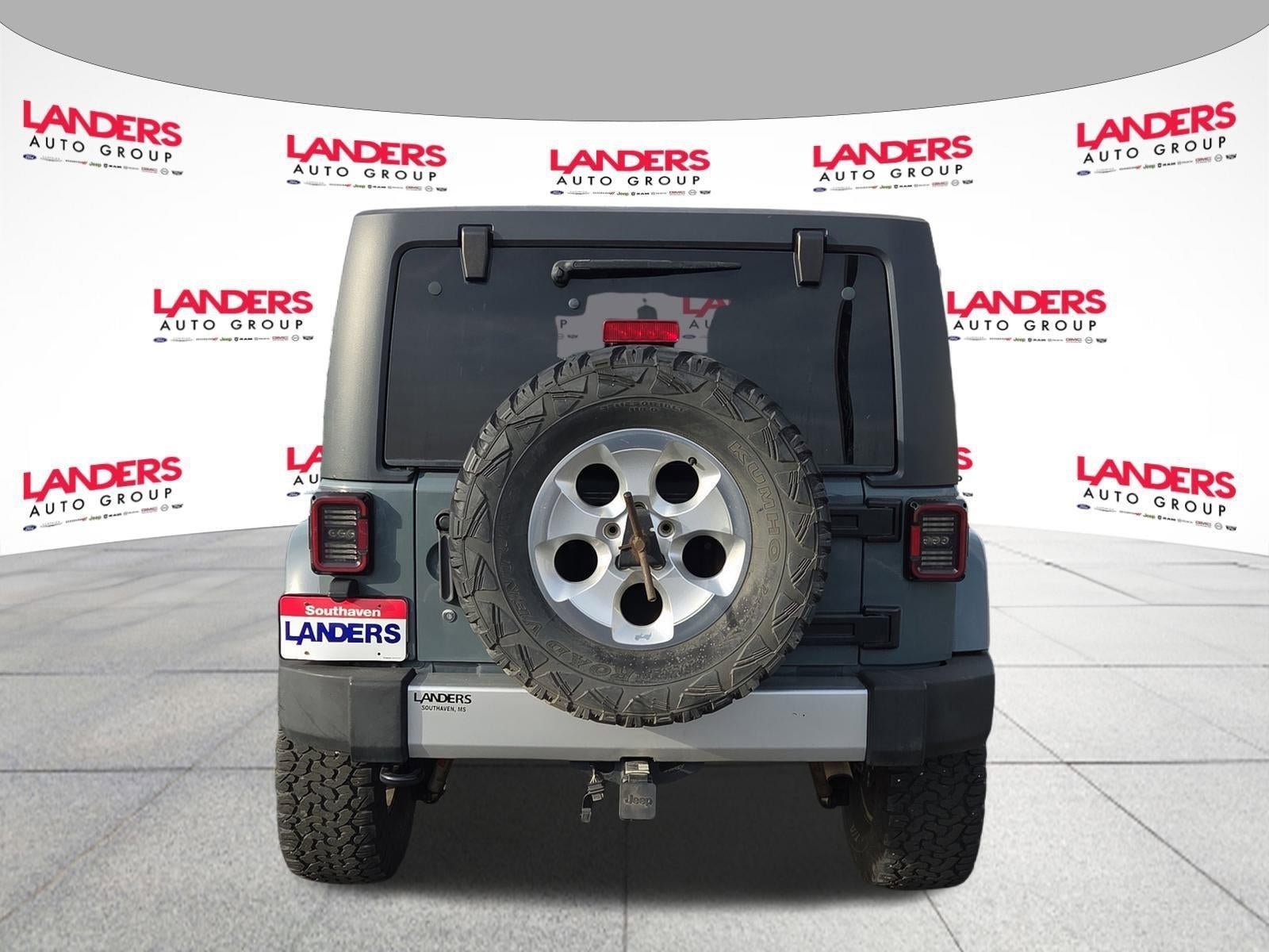 2014 Jeep Wrangler Unlimited 4WD 4dr Sahara