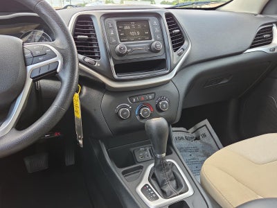 2016 Jeep Cherokee FWD 4dr Sport
