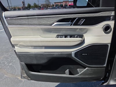 2022 Jeep Wagoneer Series III 4x2