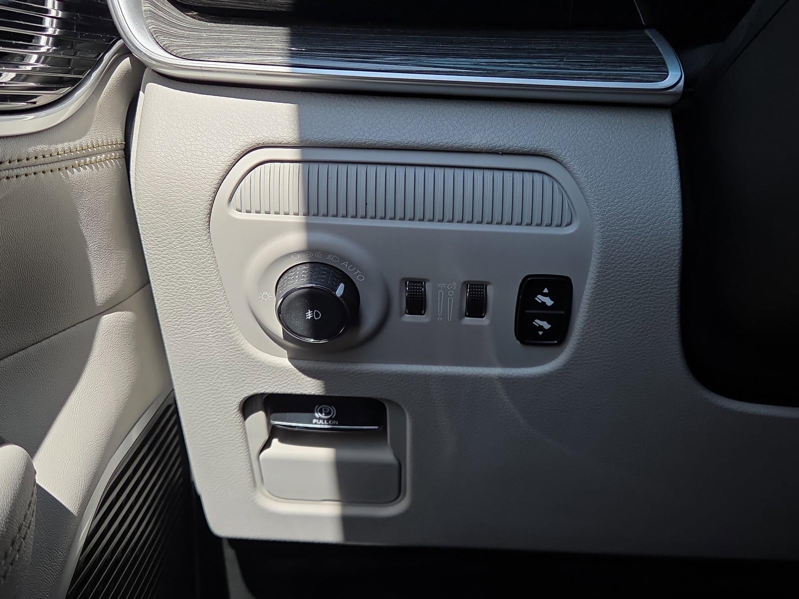 2022 Jeep Wagoneer Series III 4x2