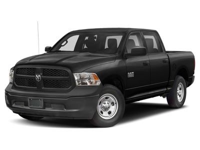 2015 RAM 1500 2WD Crew Cab 5.7 Ft Box Express