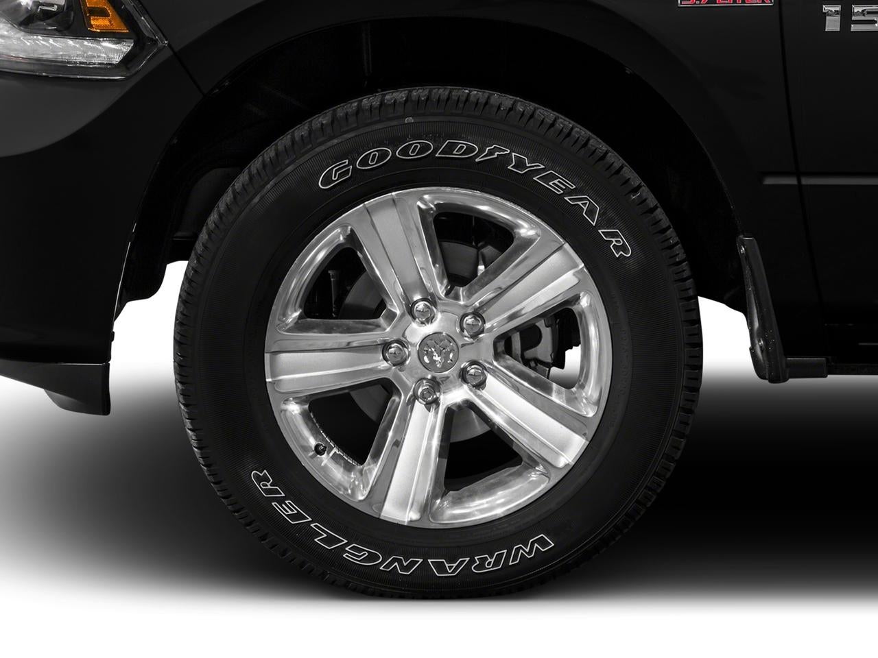 2016 RAM 1500 2WD Crew Cab 5.7 Ft Box Big Horn