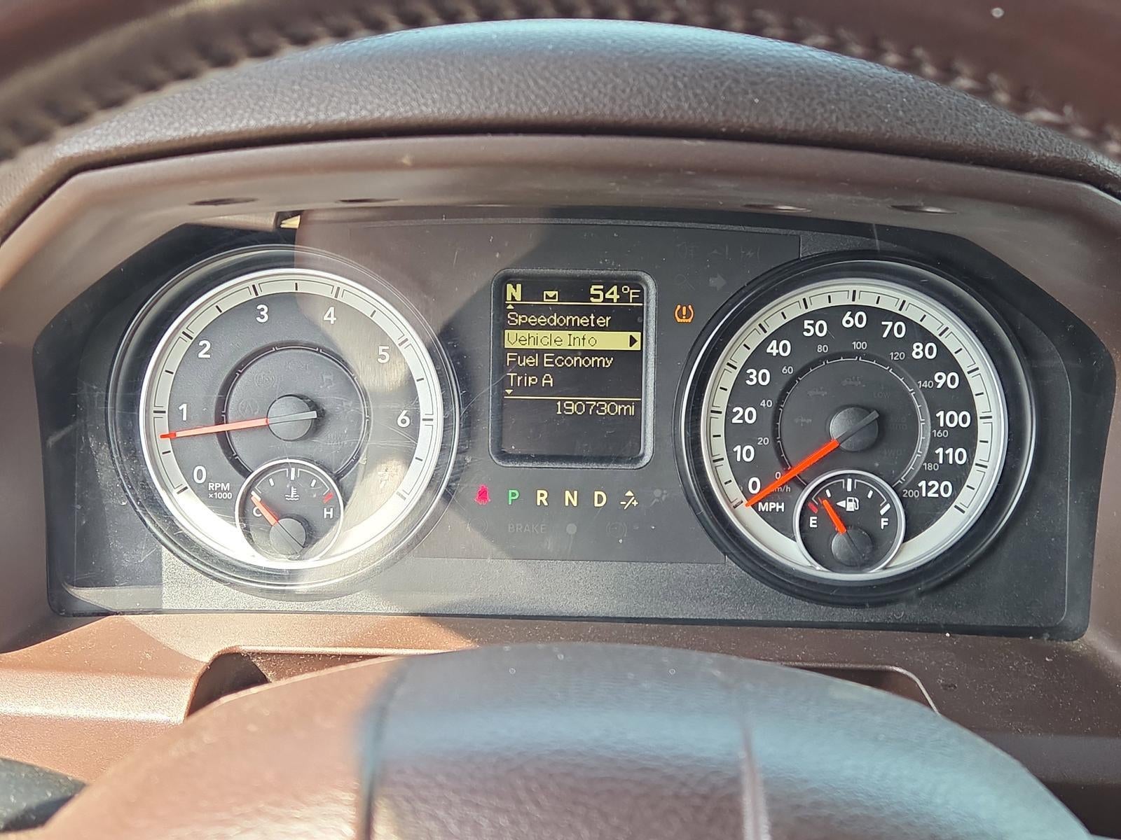 2015 RAM 1500 2WD Crew Cab 5.7 Ft Box Big Horn