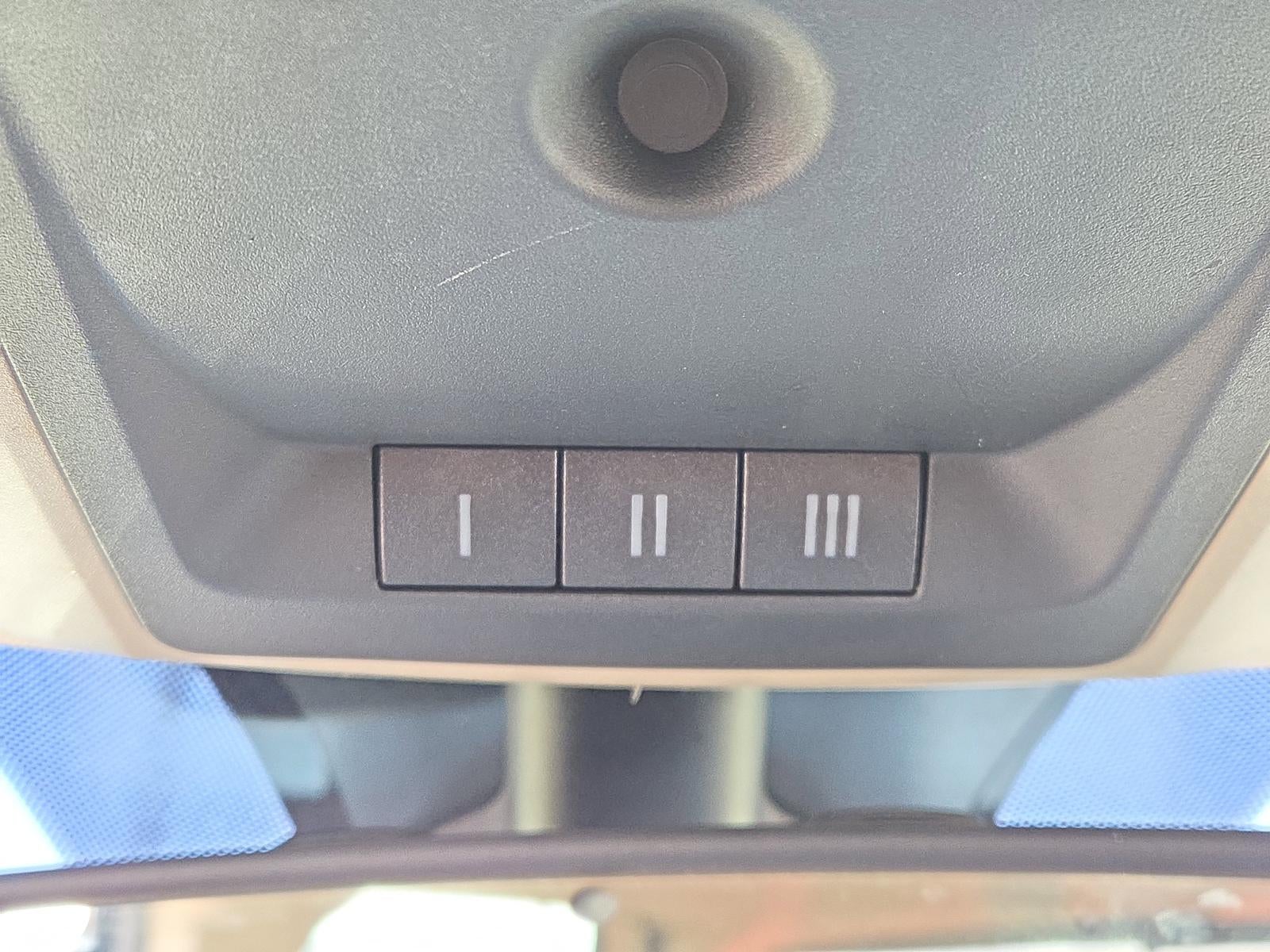 2015 RAM 1500 2WD Crew Cab 5.7 Ft Box Big Horn