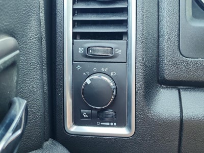 2024 RAM 1500 Classic Warlock 4x4 Crew Cab 5'7" Box