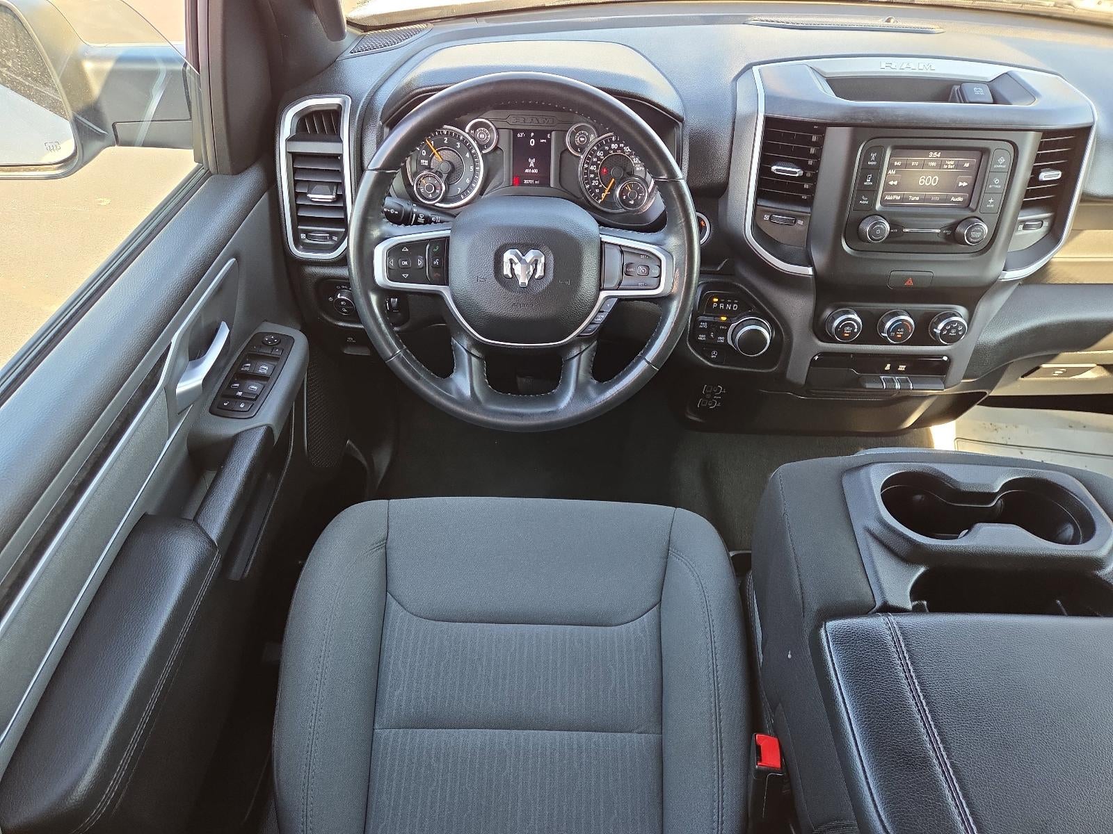 2022 RAM 1500 Big Horn 4x4 Crew Cab 5'7" Box