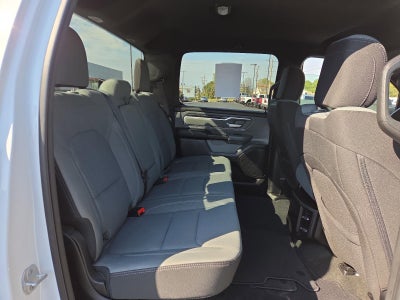 2022 RAM 1500 Big Horn 4x4 Crew Cab 5'7" Box