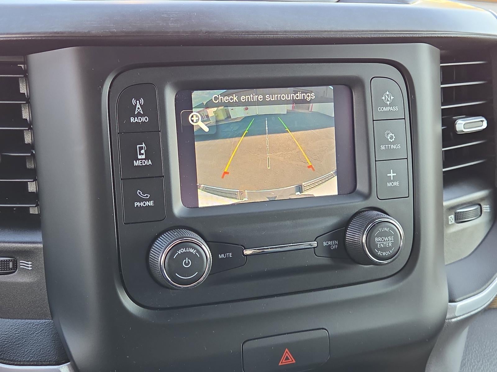 2022 RAM 1500 Big Horn 4x4 Crew Cab 5'7" Box