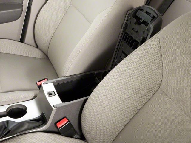 2010 Ford Focus 4dr Sdn SE