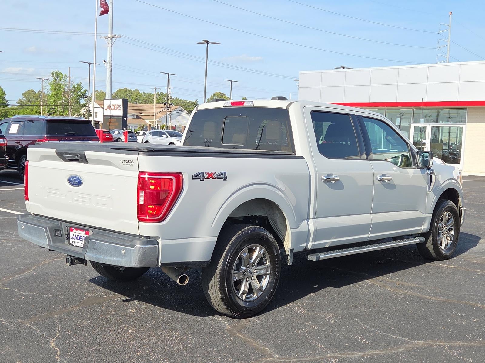 2023 Ford F-150 XLT 4WD SuperCrew 5.5' Box