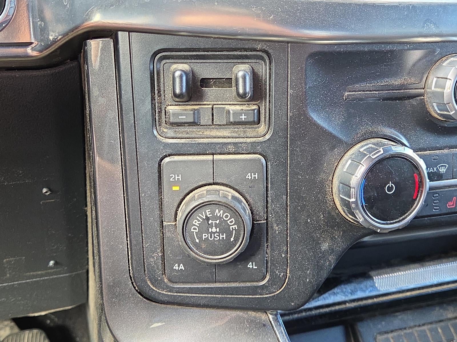 2023 Ford F-150 LARIAT 4WD SuperCrew 5.5' Box