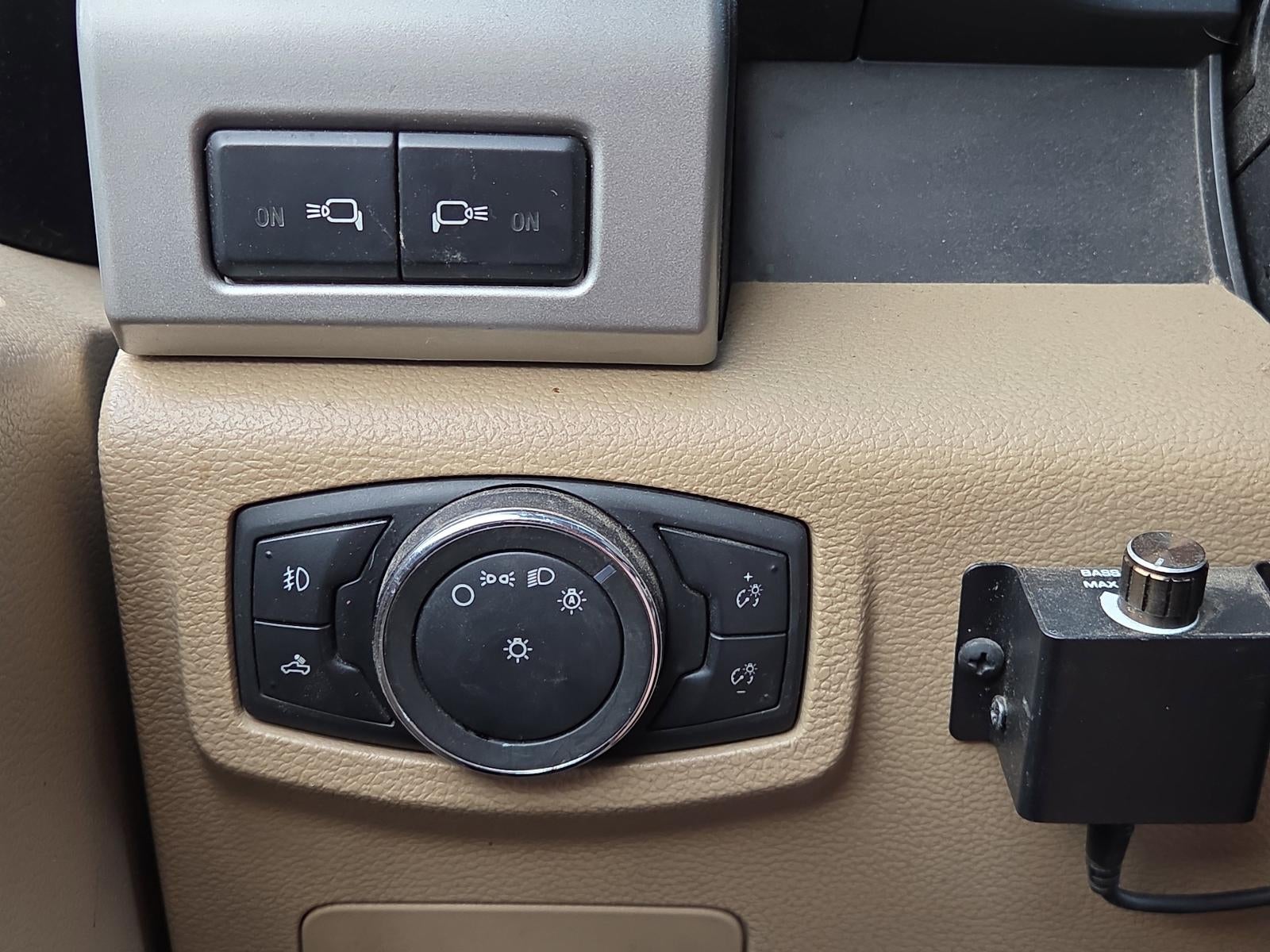 2015 Ford F-150 4WD SuperCrew 6-1/2 Ft Box Lariat w/HD Payload Pkg