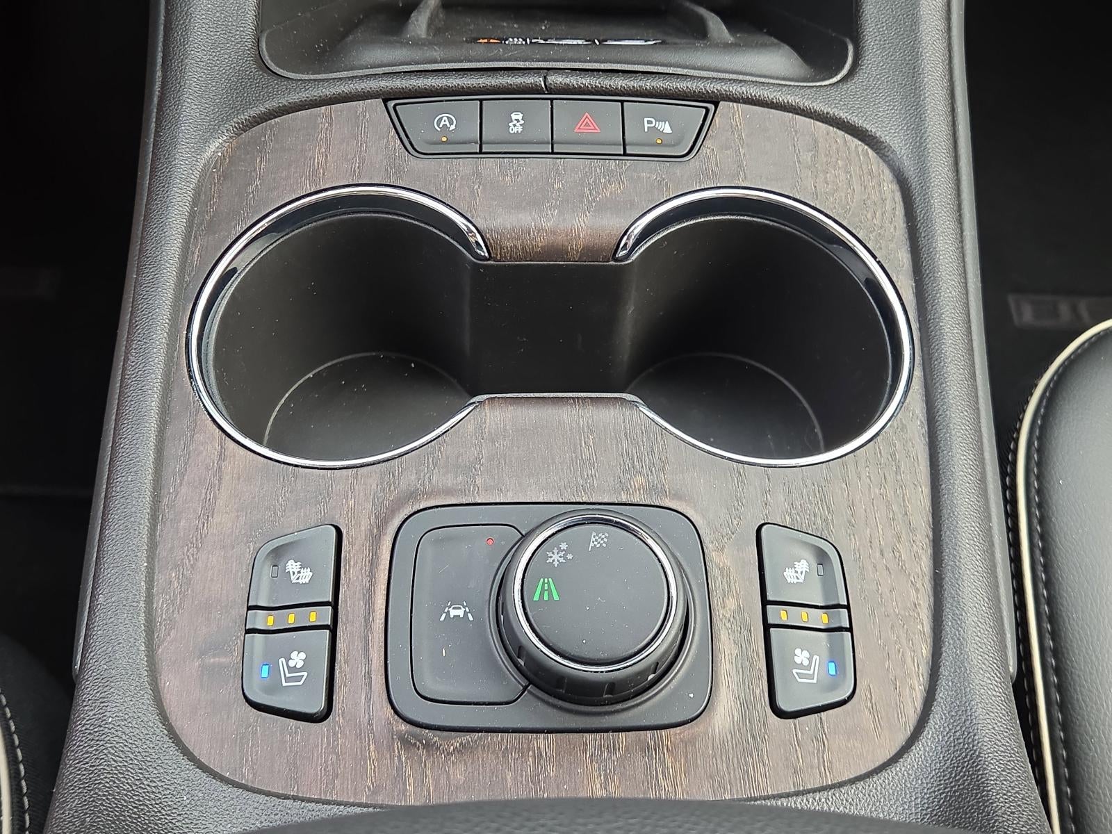2023 GMC Acadia FWD Denali