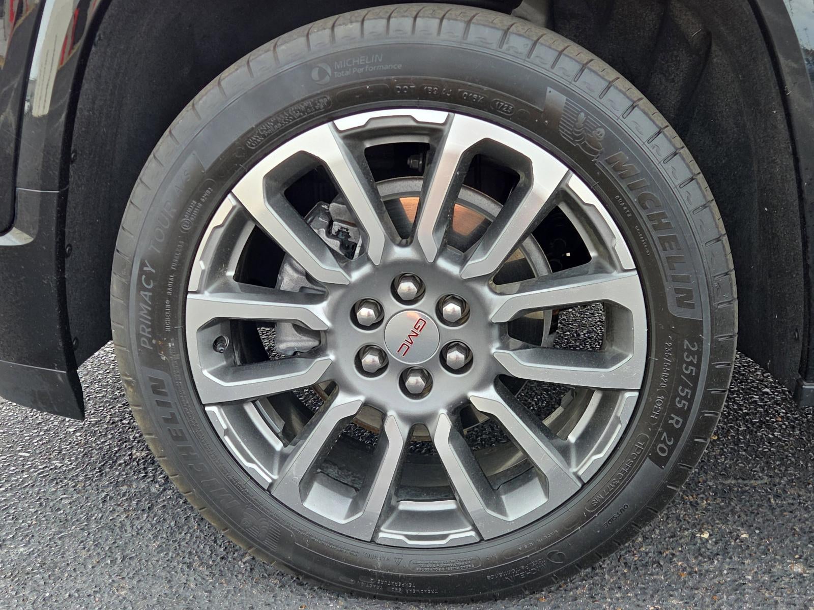2023 GMC Acadia FWD Denali