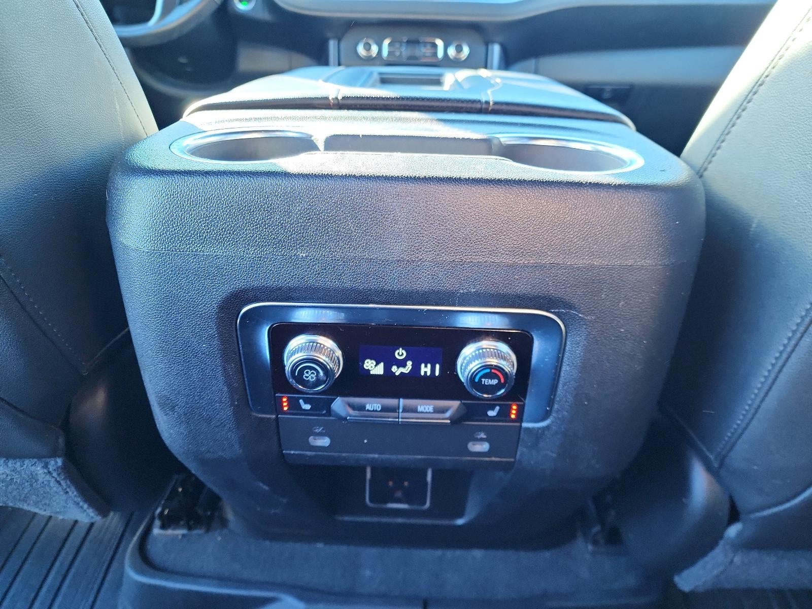 2021 GMC Yukon XL 4WD 4dr AT4