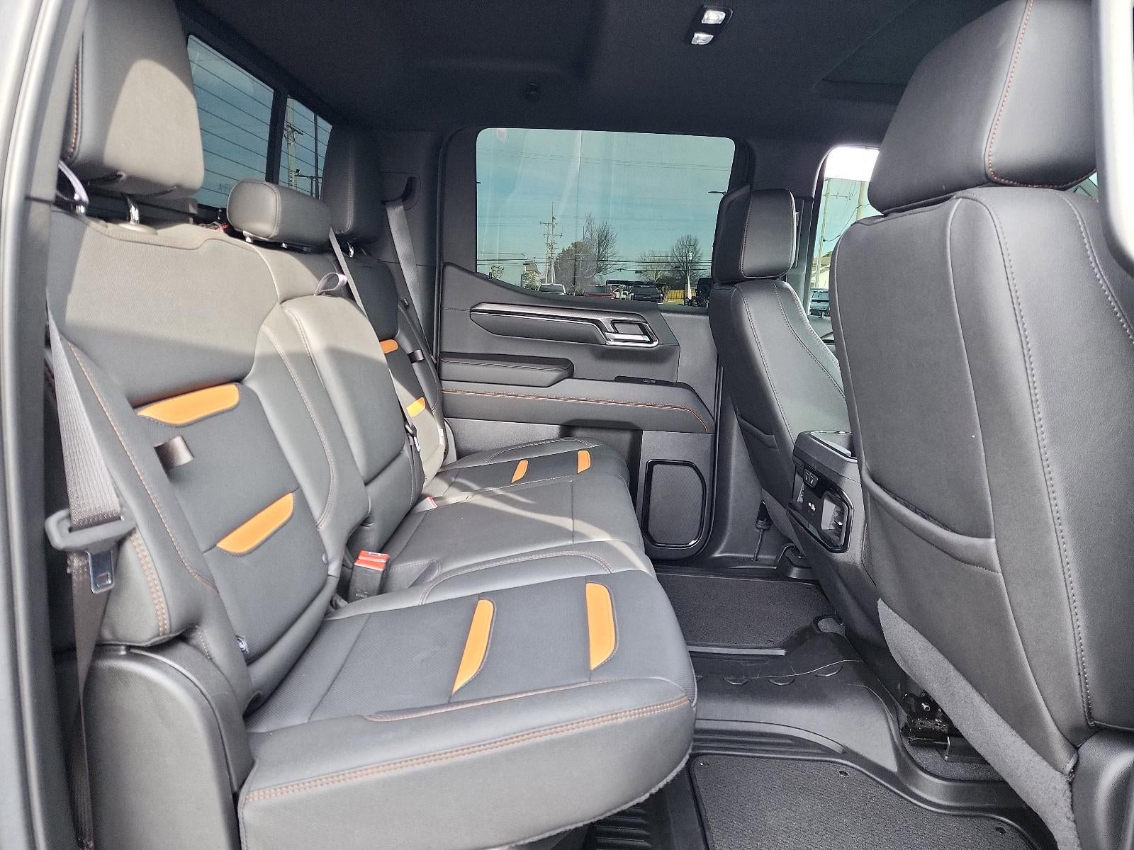 2022 GMC Sierra 1500 Crew Cab Short Box 4-Wheel Drive AT4