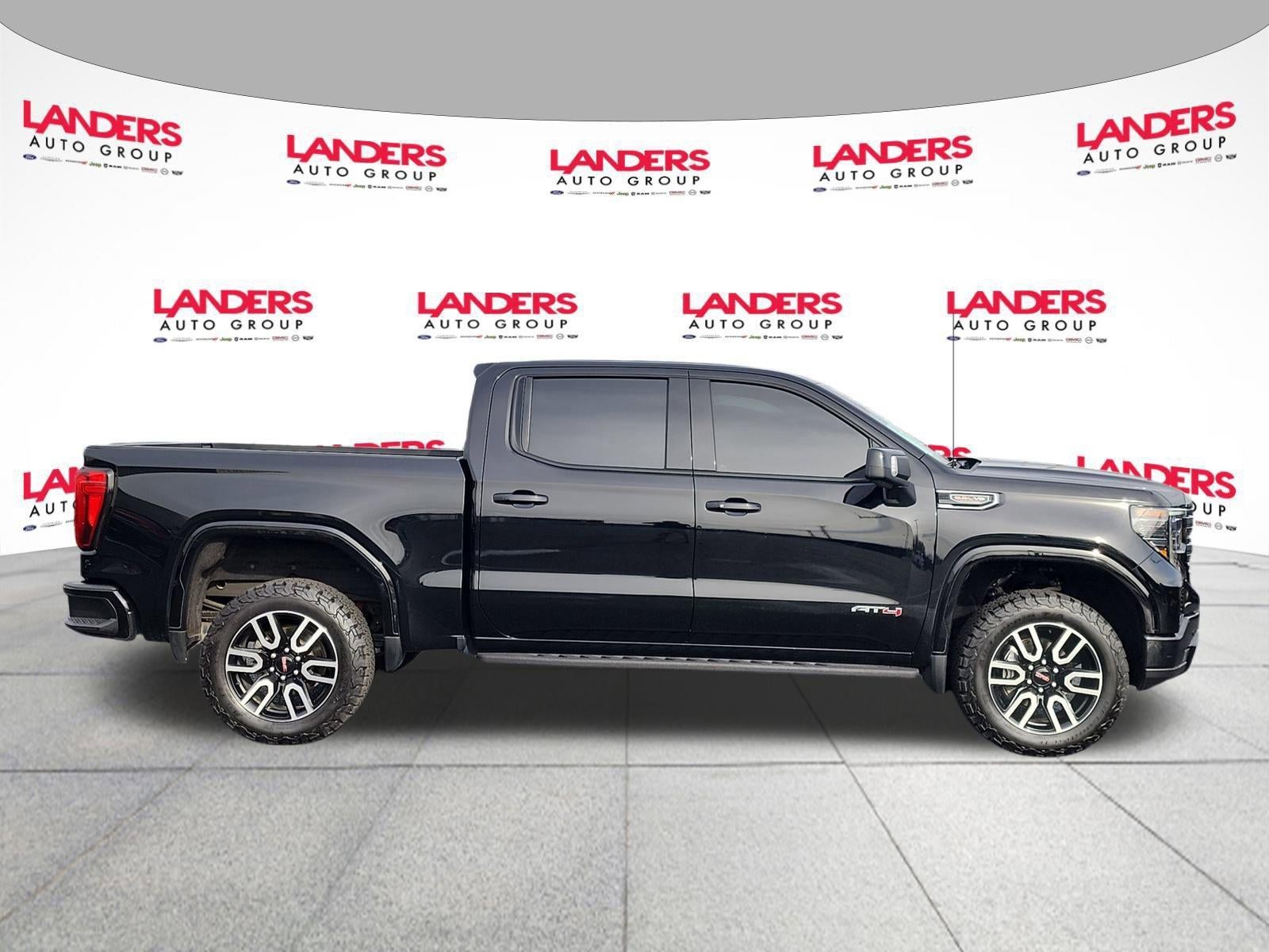 2022 GMC Sierra 1500 Crew Cab Short Box 4-Wheel Drive AT4