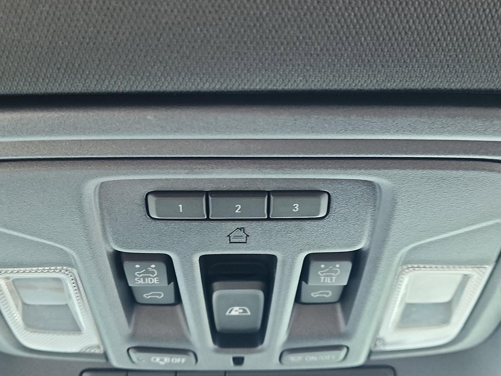 2022 GMC Sierra 1500 Crew Cab Short Box 4-Wheel Drive AT4