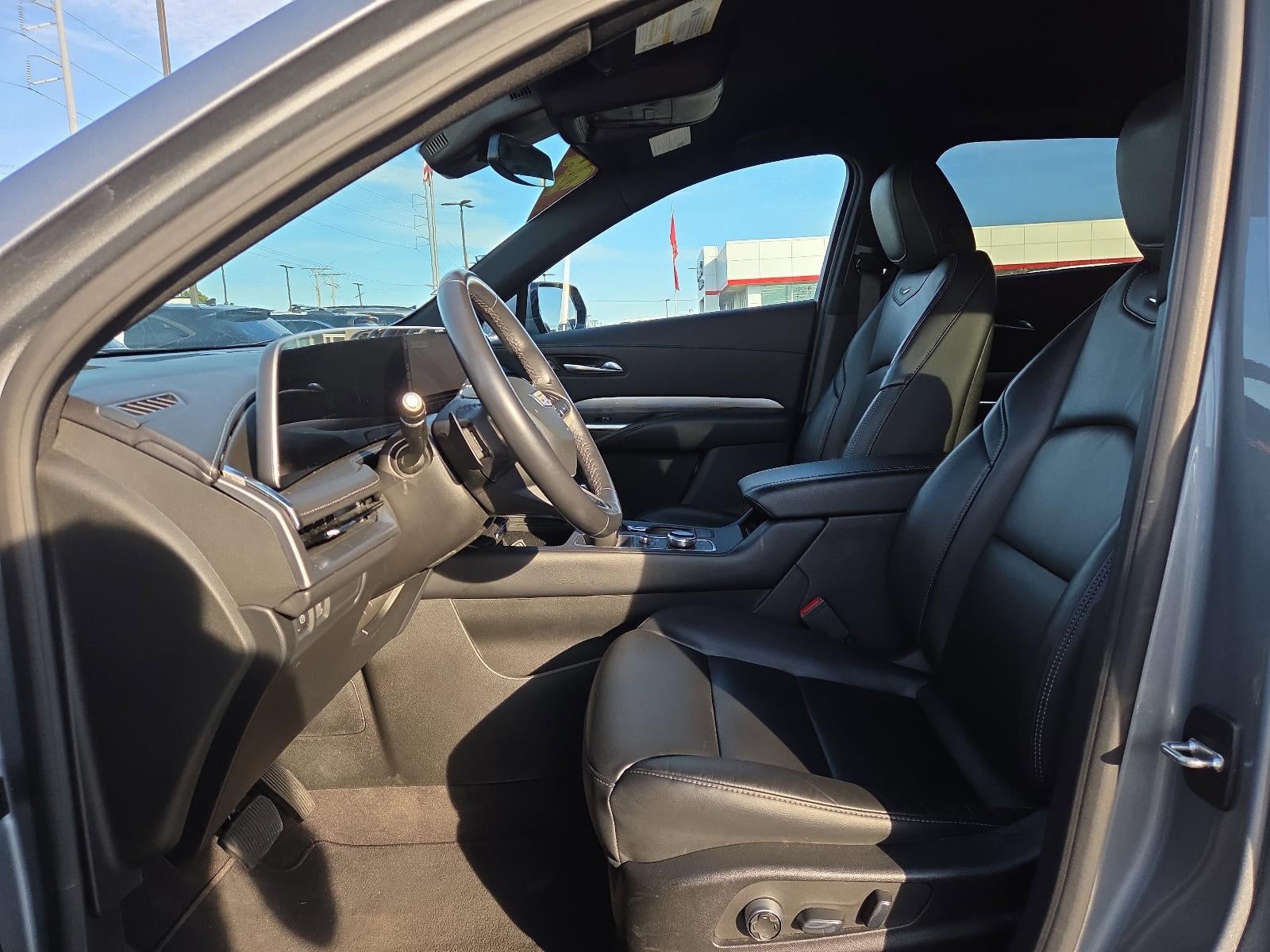 2024 Cadillac XT4 FWD 4dr Premium Luxury