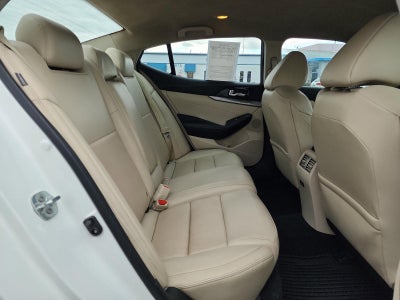 2022 Nissan Maxima SV CVT