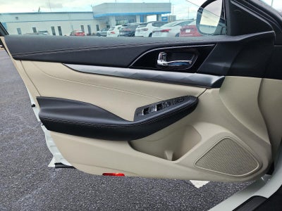 2022 Nissan Maxima SV CVT