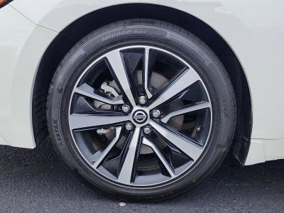 2022 Nissan Maxima SV CVT