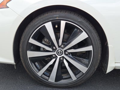 2021 Nissan Altima 2.0 SR Sedan