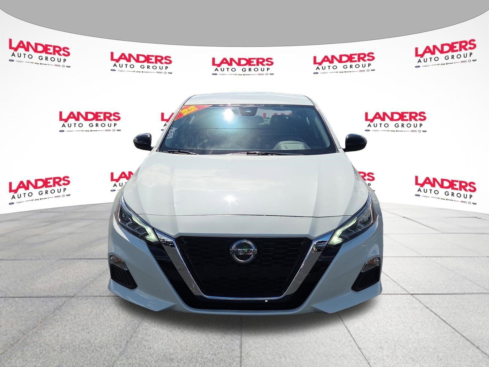 2022 Nissan Altima 2.5 SR Sedan