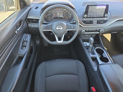 2024 Nissan Altima 2.5 SV Sedan