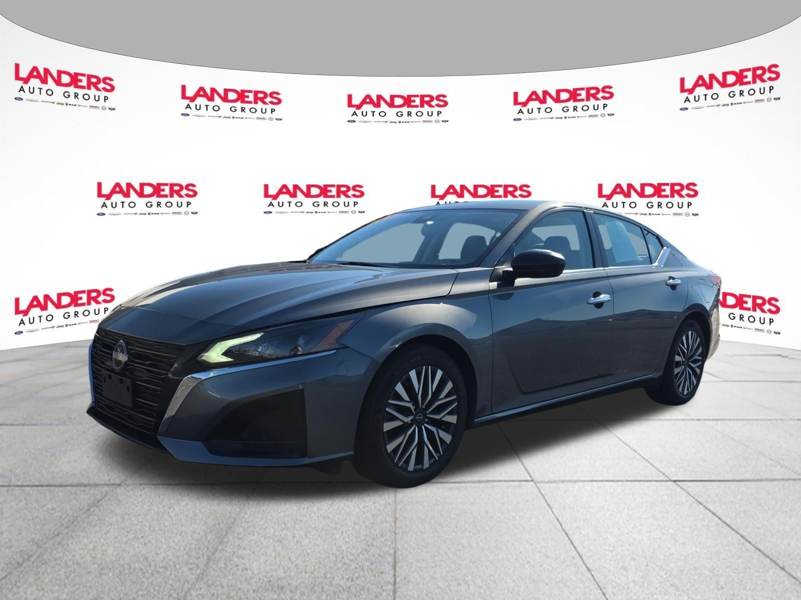 2024 Nissan Altima 2.5 SV Sedan