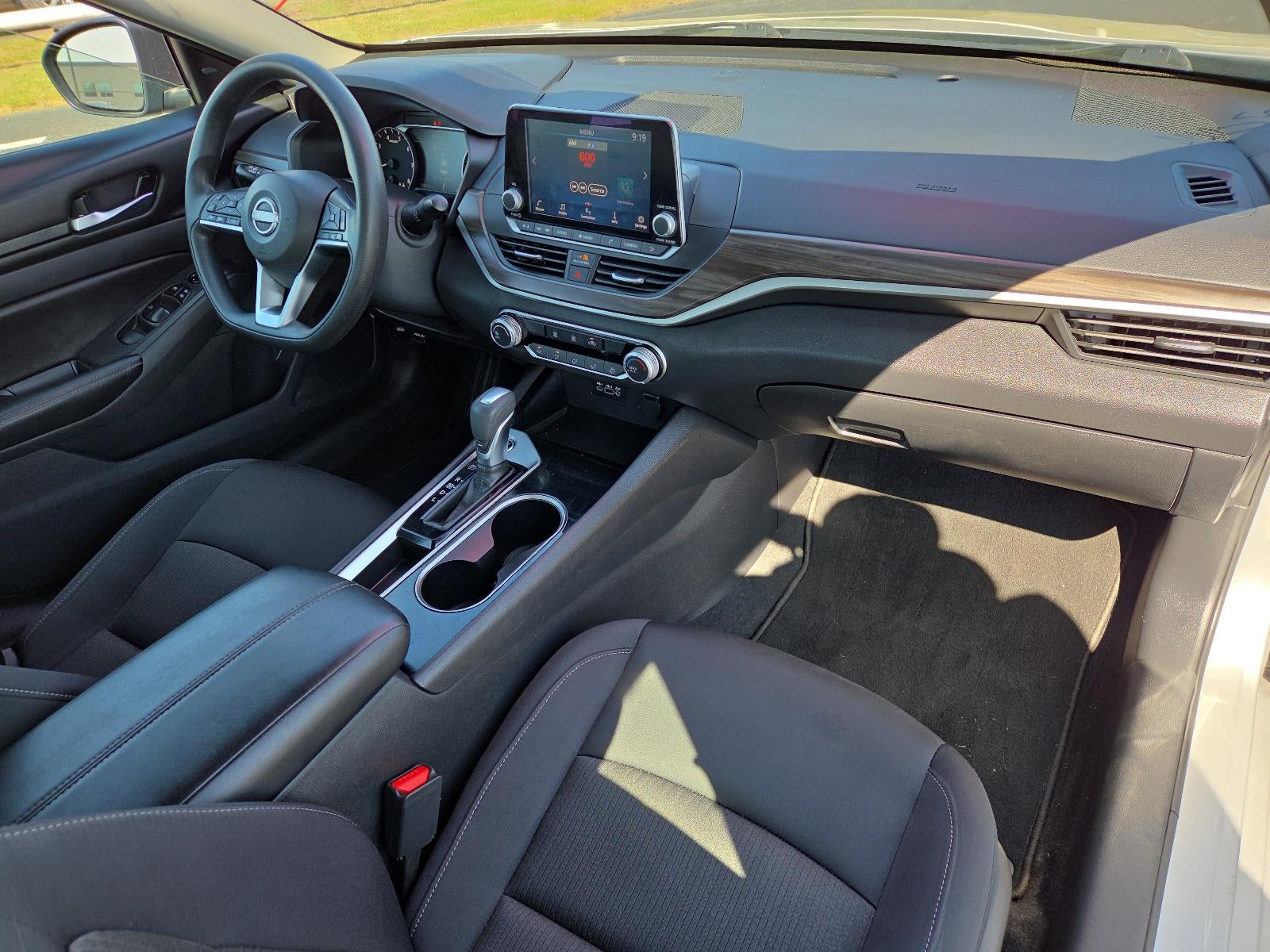 2024 Nissan Altima 2.5 SV Sedan