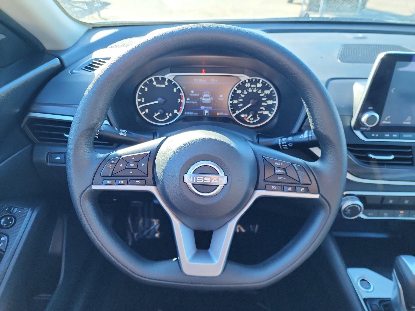 2025 Nissan Altima SV FWD