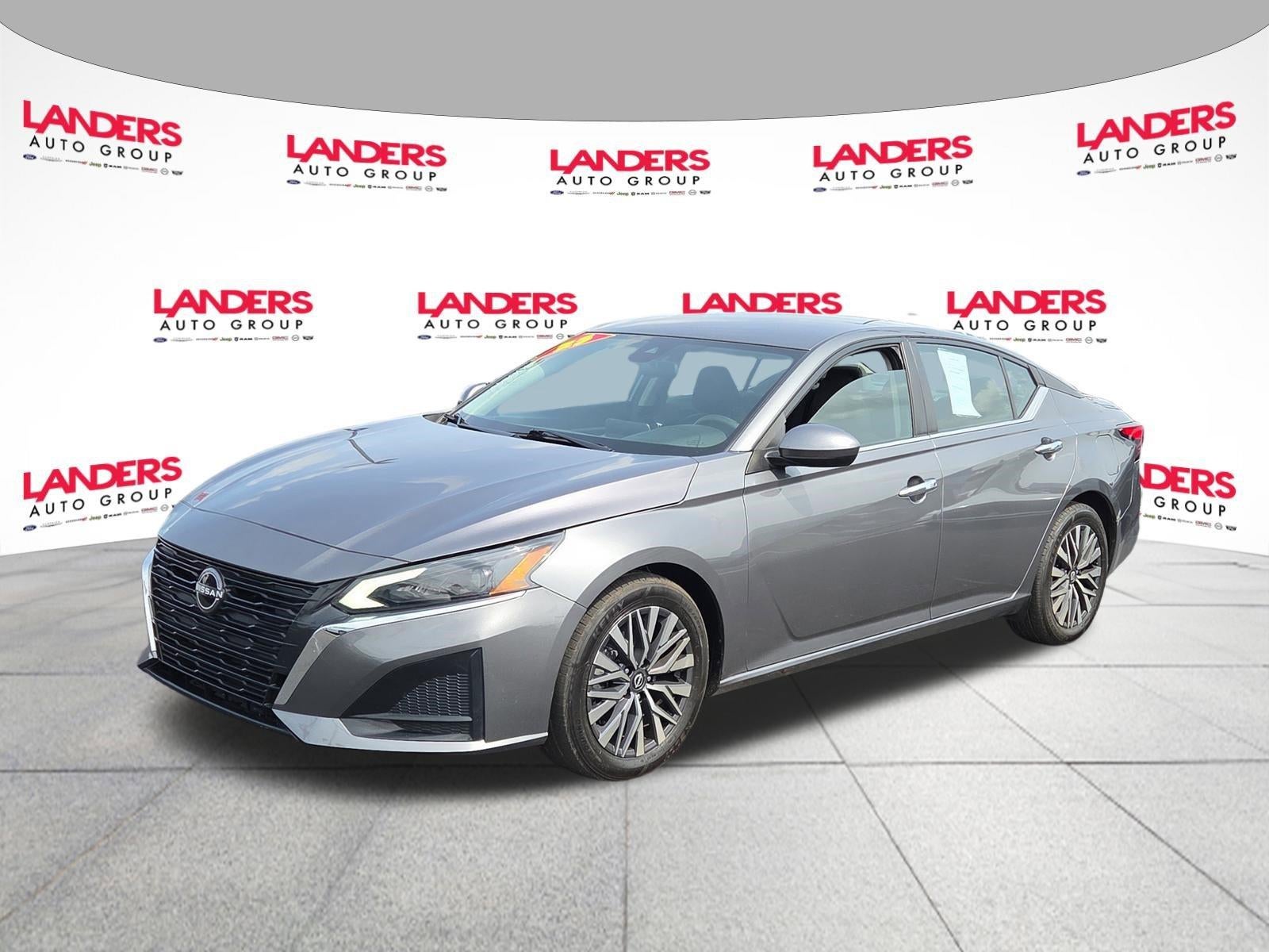 2023 Nissan Altima 2.5 SV Sedan