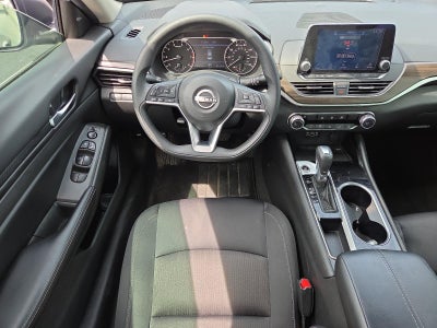 2024 Nissan Altima 2.5 SV Sedan