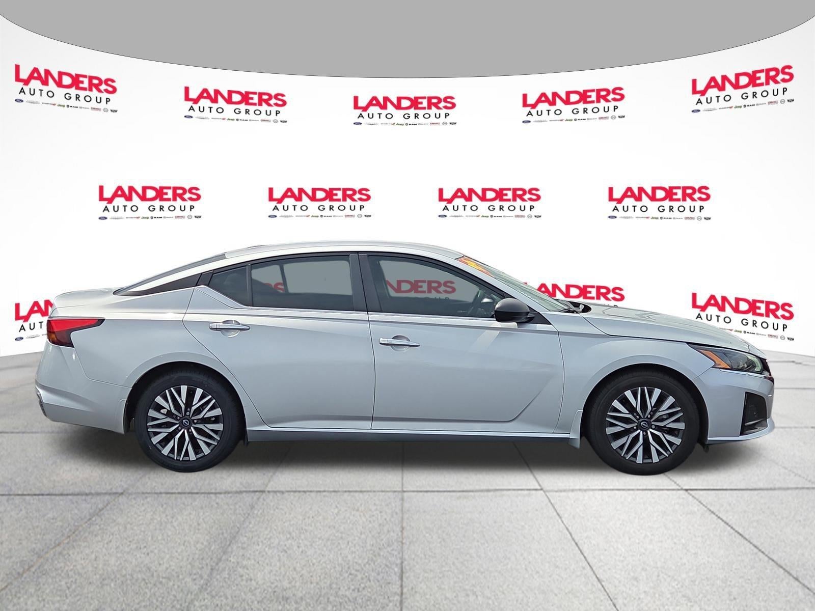 2024 Nissan Altima 2.5 SV Sedan