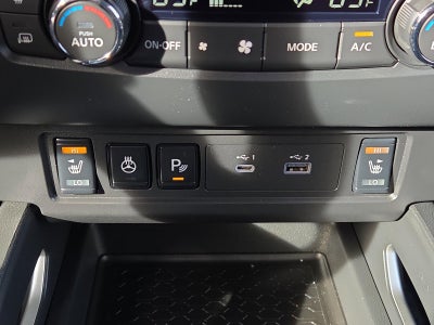 2024 Nissan Frontier Crew Cab 4x2 SL