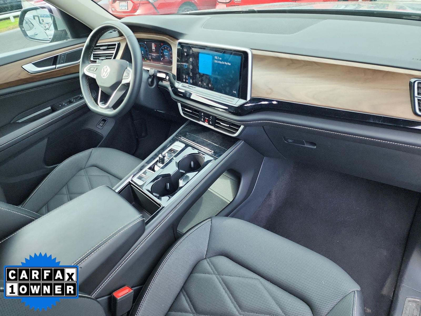 2024 Volkswagen Atlas 2.0T SE w/Technology 4MOTION