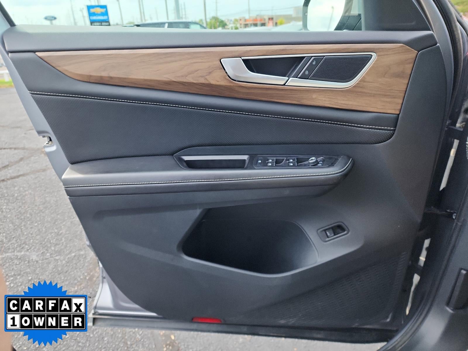 2024 Volkswagen Atlas 2.0T SE w/Technology 4MOTION