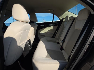 2023 Chrysler 300 Touring RWD